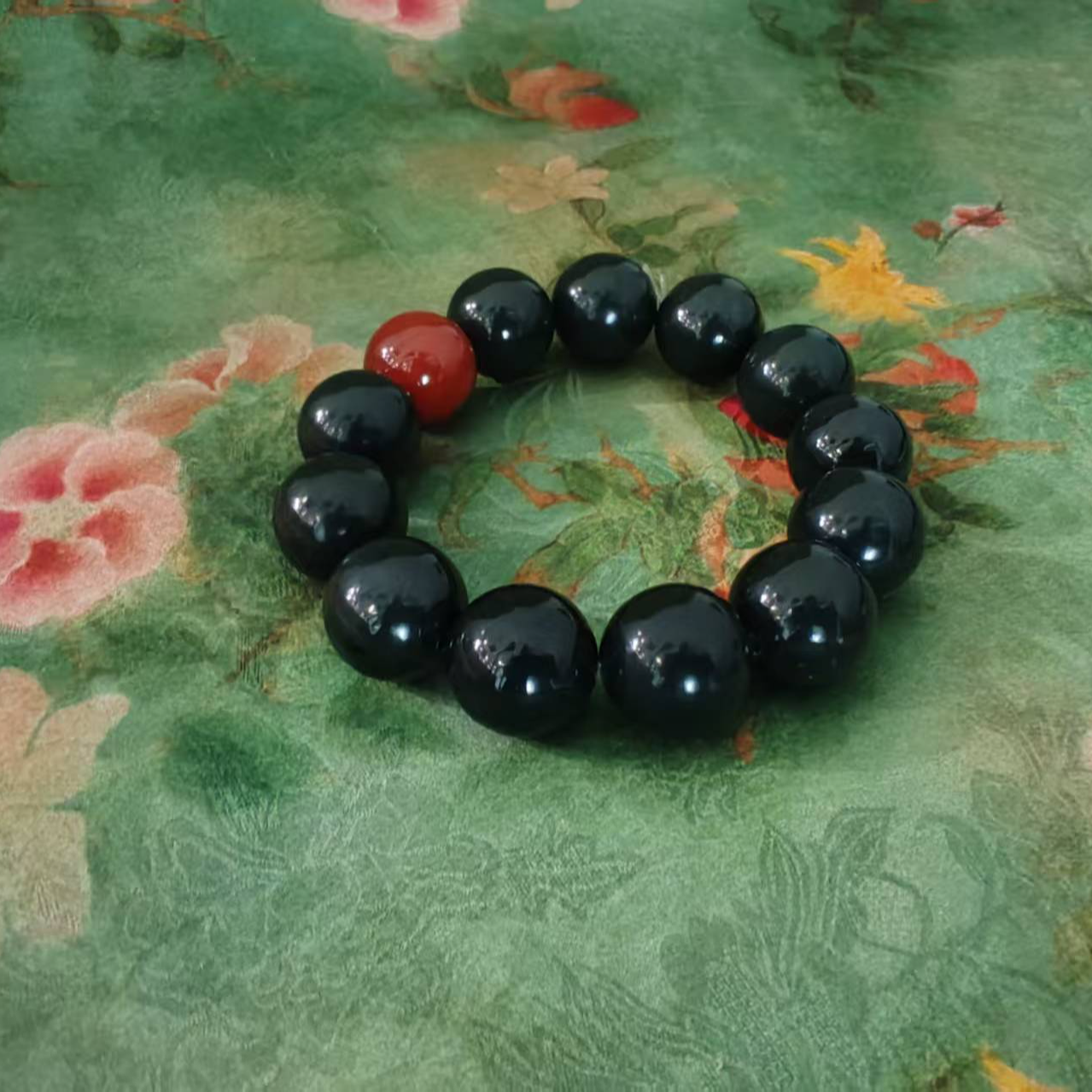 SH0617和田玉手链18mm圆形珠