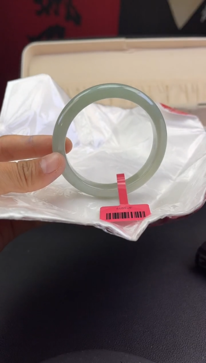 【闪购商品】翡翠手镯未镶嵌翡翠手镯8
