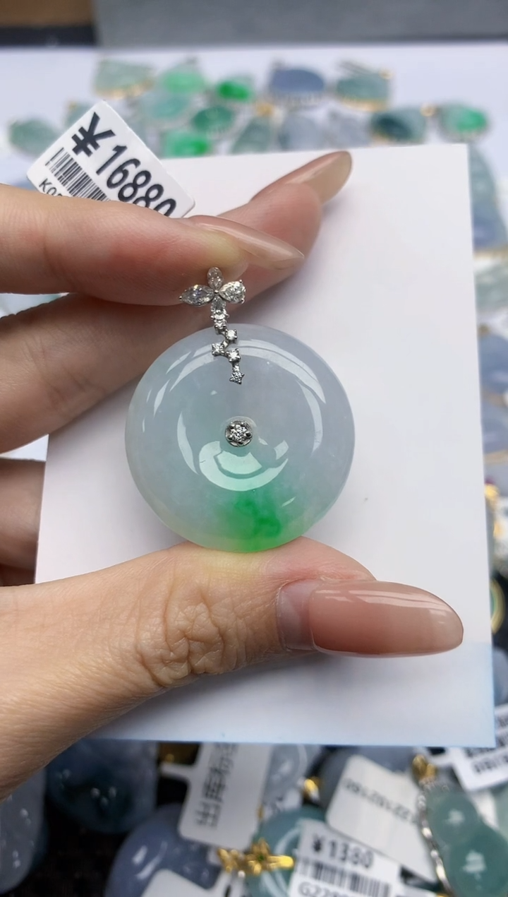 【闪购商品】翡翠挂件18K金镶嵌天然翡翠A货