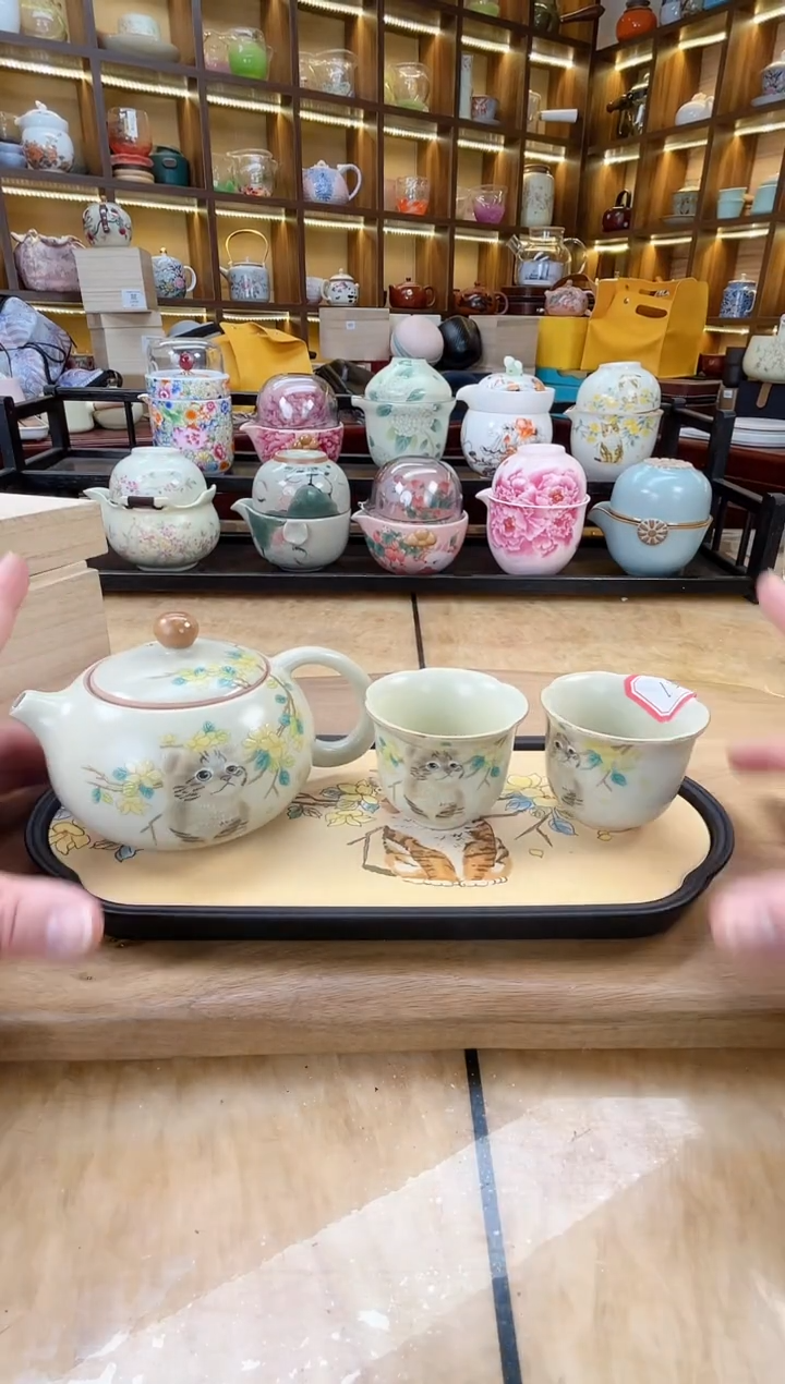 【闪购商品】黄汝猫咪1西施壶2花口加猫咪盘