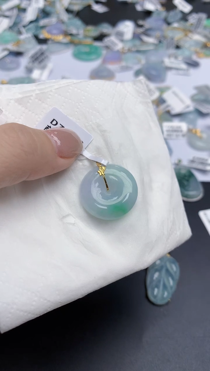 【闪购商品】翡翠颈饰18K金镶嵌天然缅甸翡翠A货