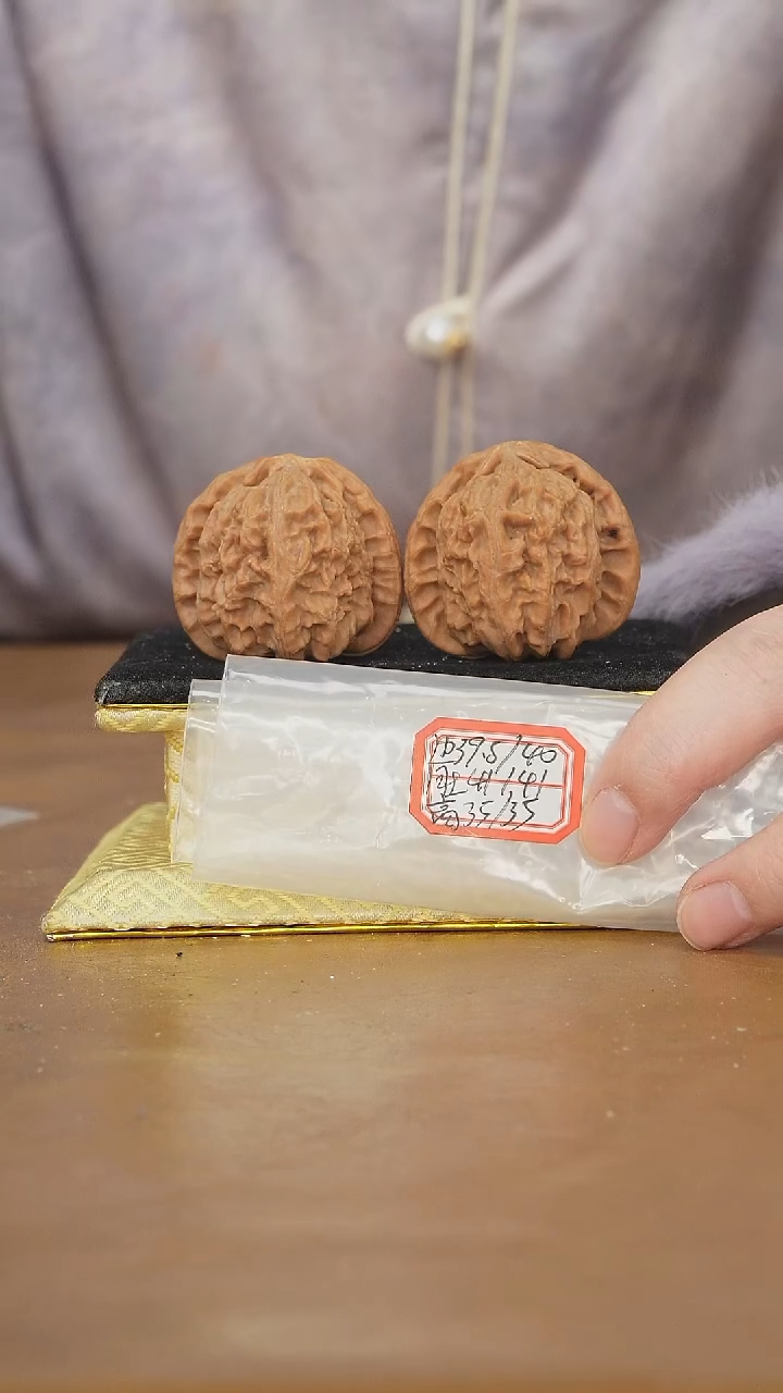 把件文玩核桃白狮子