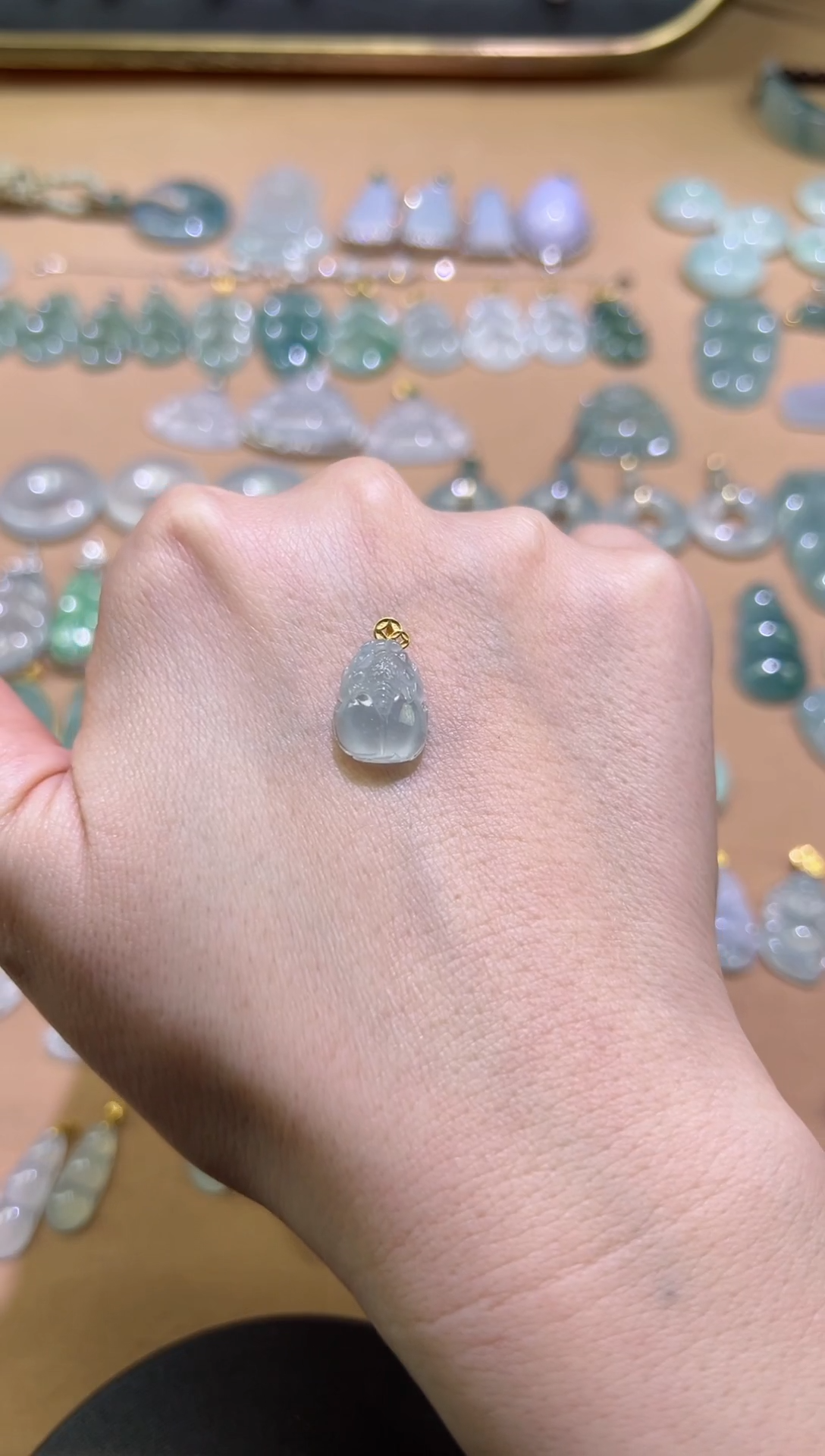 【闪购商品】翡翠颈饰18K金镶嵌貔貅