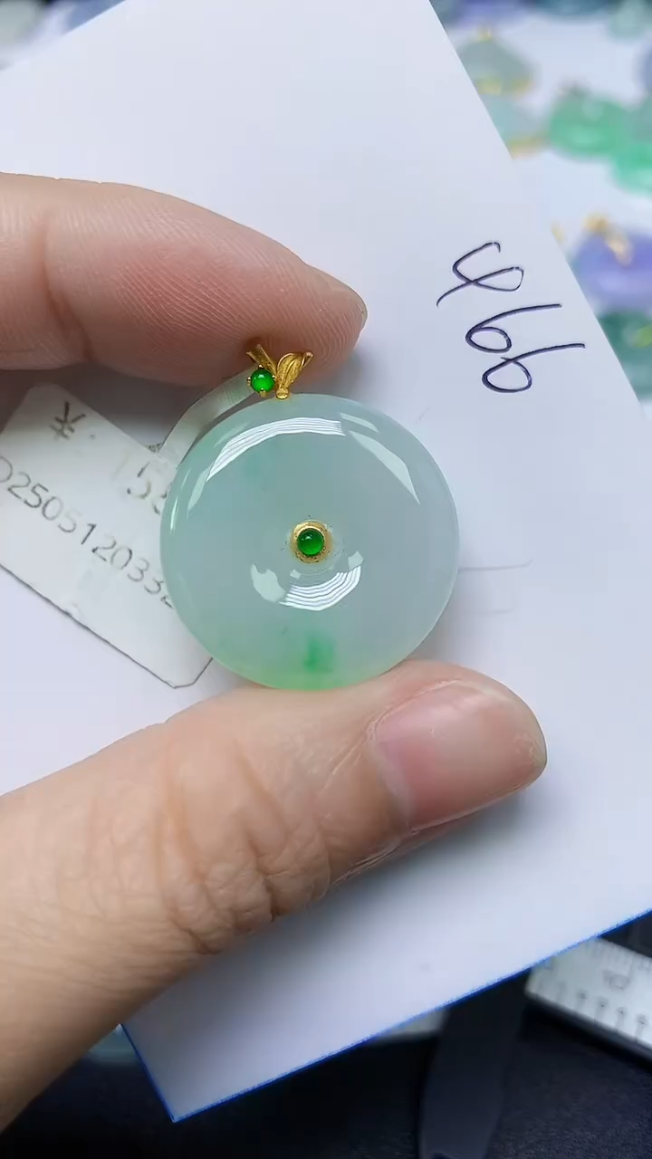 翡翠未镶嵌颈饰天然自然緬甸A貨翡翠