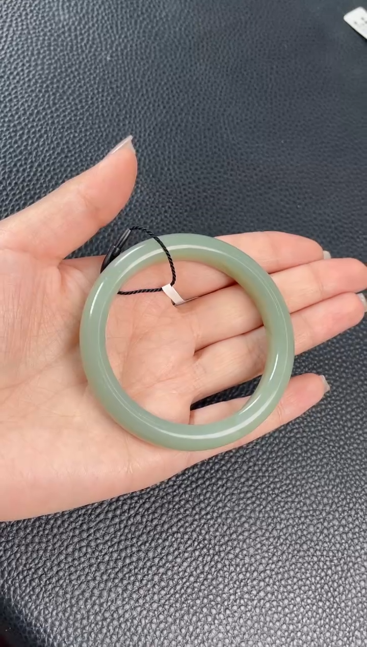 【闪购商品】和田玉手镯未镶嵌和田玉且末料青白玉手镯55圈口