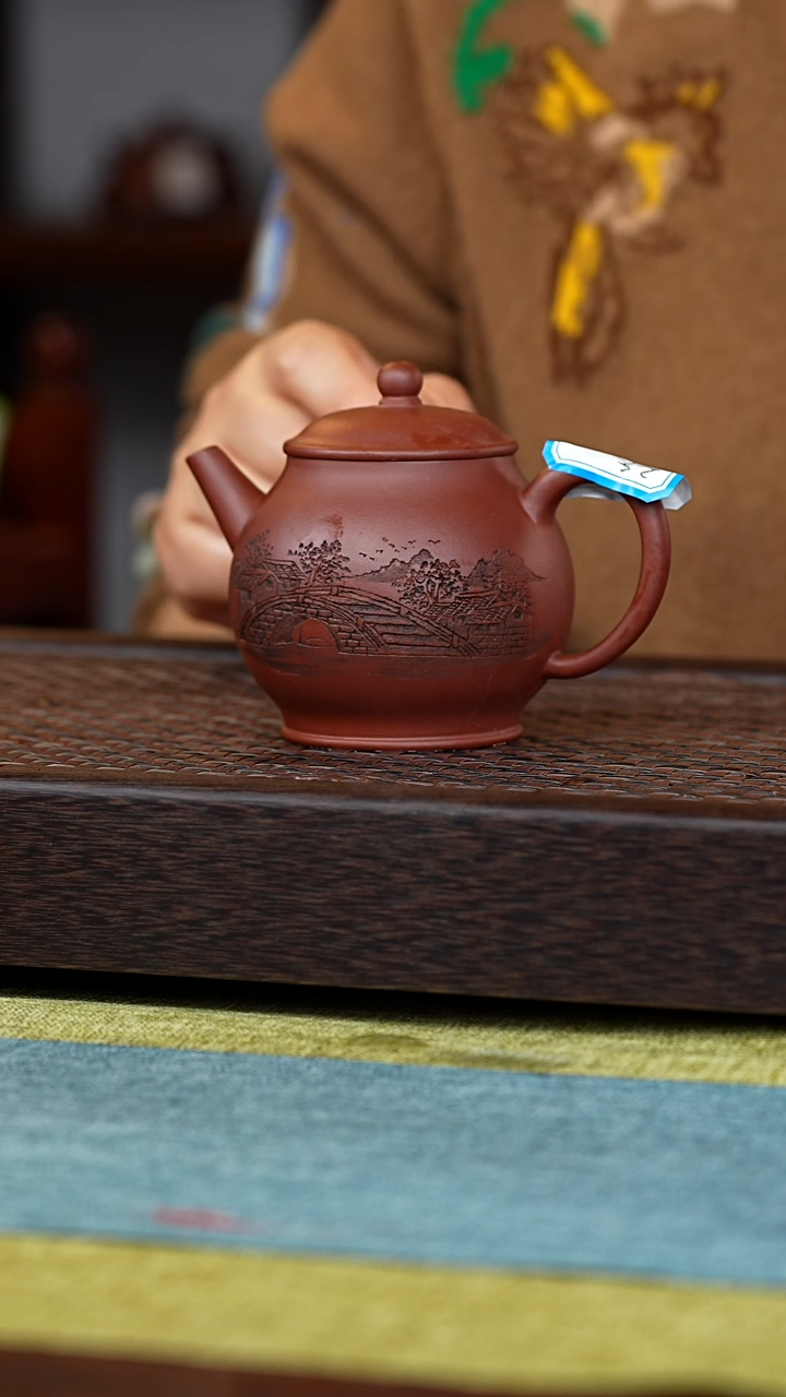 【闪购商品】紫砂茶壶宫灯紫泥280cc