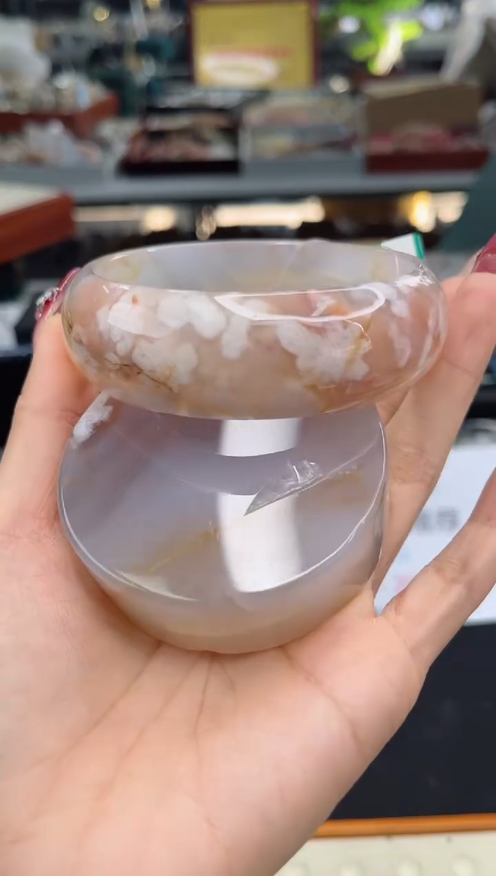 【闪购商品】石英质玉手镯未镶嵌69圈口（赠品镯心）6176030