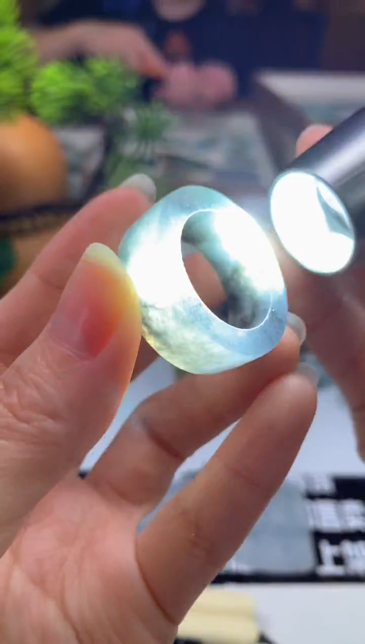 未镶嵌定制翡翠东**山---115623