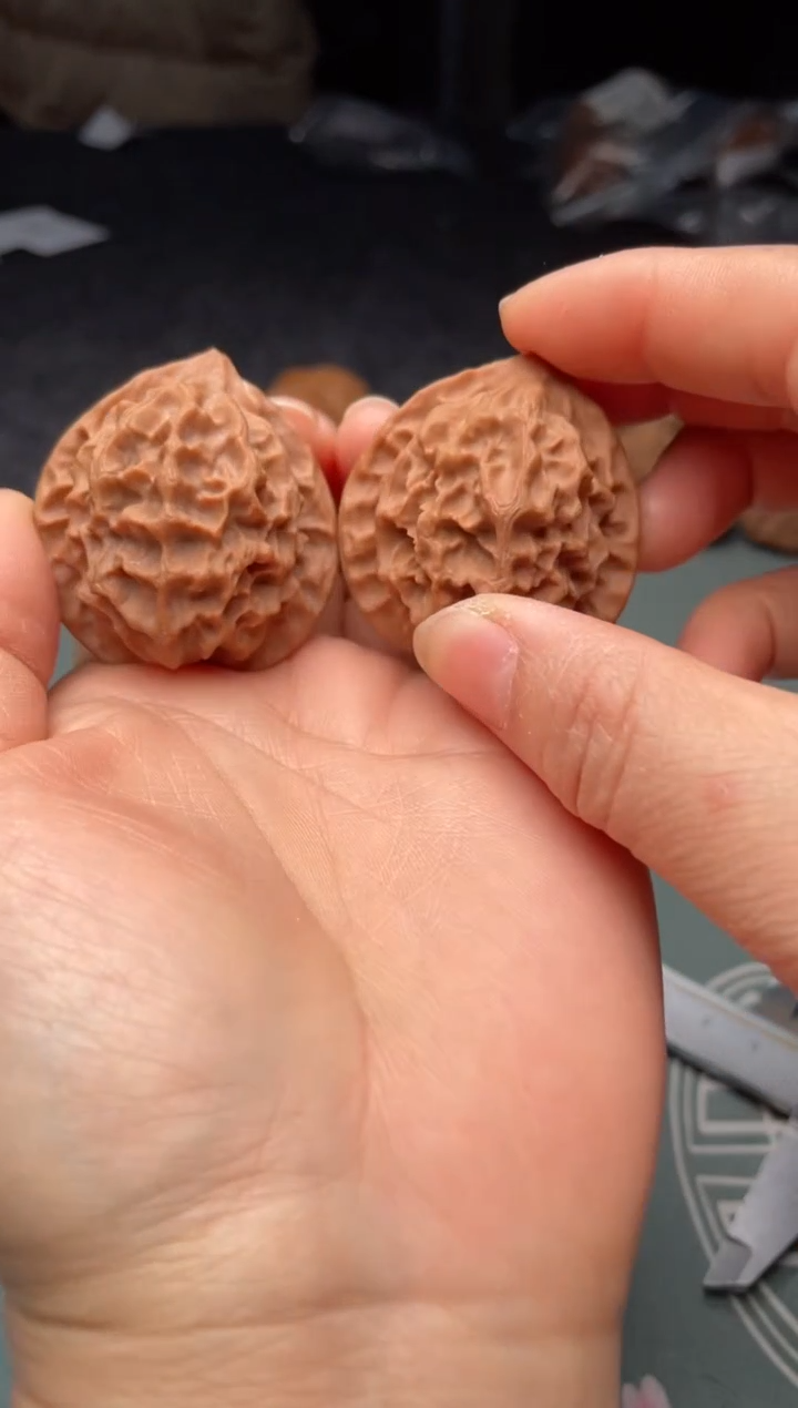 把件文玩核桃w201  龙鳞 40尺