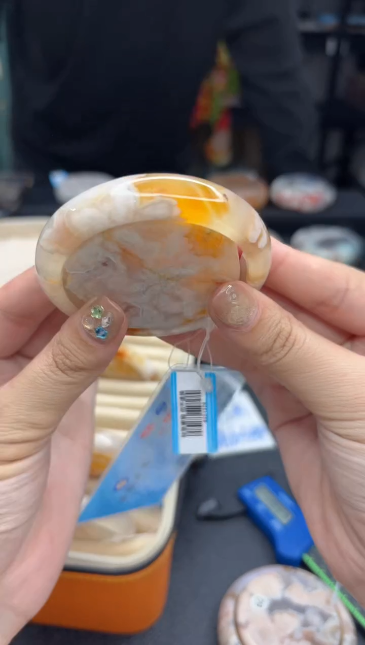 【闪购商品】石英质玉手镯未镶嵌770（55圈赠送镯心）