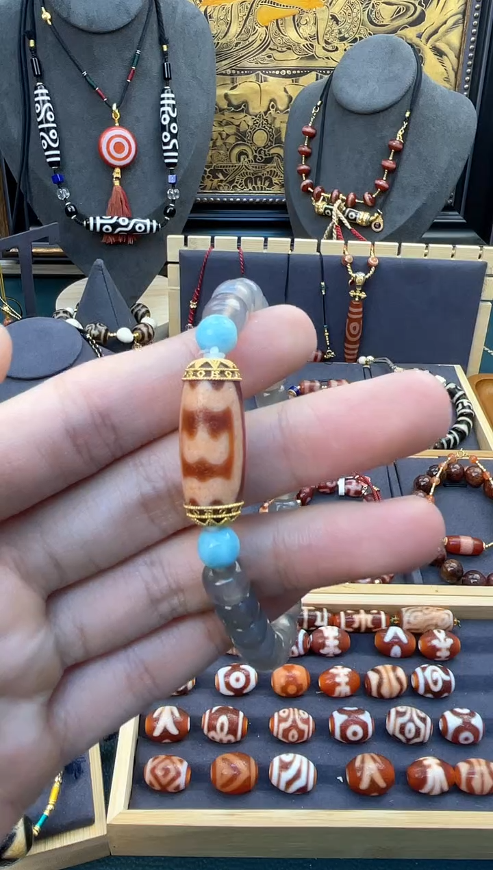 【闪购商品】玛瑙/玉髓项链18K金镶嵌美泓红肉大鹏锁骨链