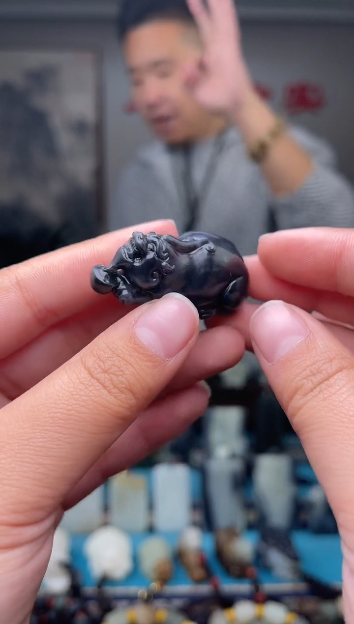 未镶嵌和田玉挂件1