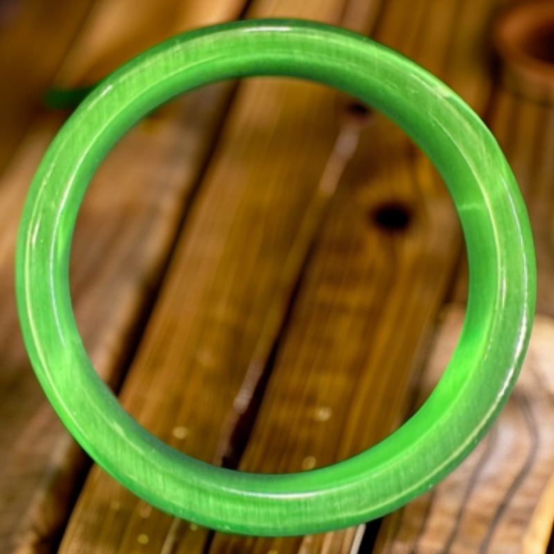   DJY A 绿色猫眼手镯