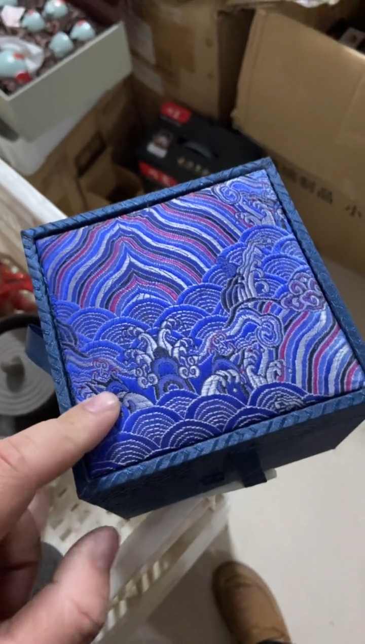 杯无运费险有瑕疵的摄影的产品有使用过的痕迹有点脏介意勿拍