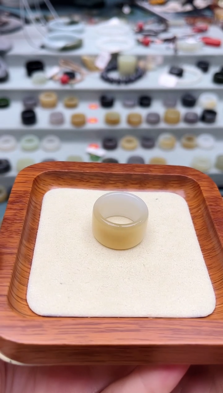 【闪购商品】和田玉戒指未镶嵌17号