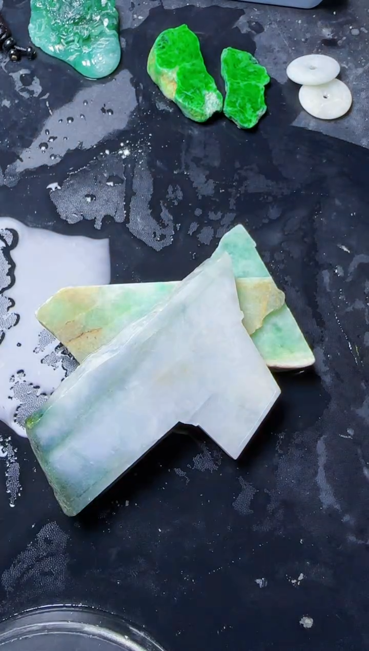 【闪购商品】翡翠颈饰未镶嵌210翡翠