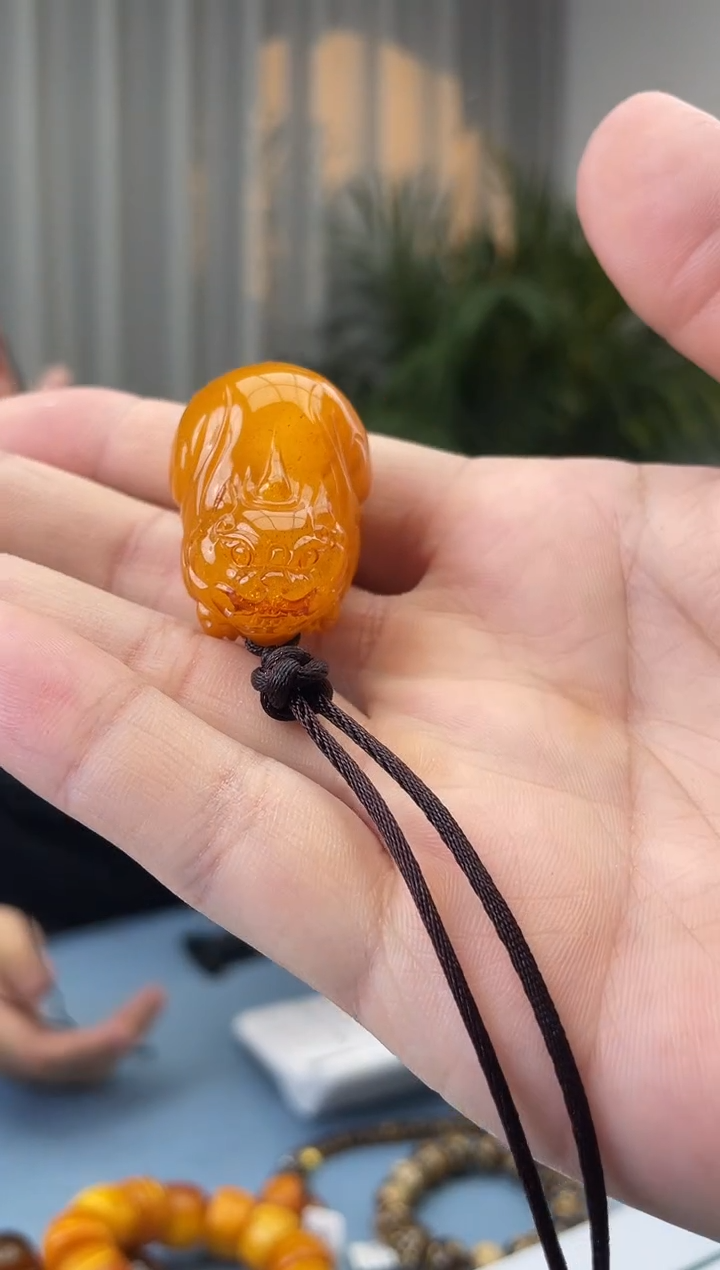 【闪购商品】蜜蜡珠宝奇石未镶嵌假一罚十，微瑕发一件011