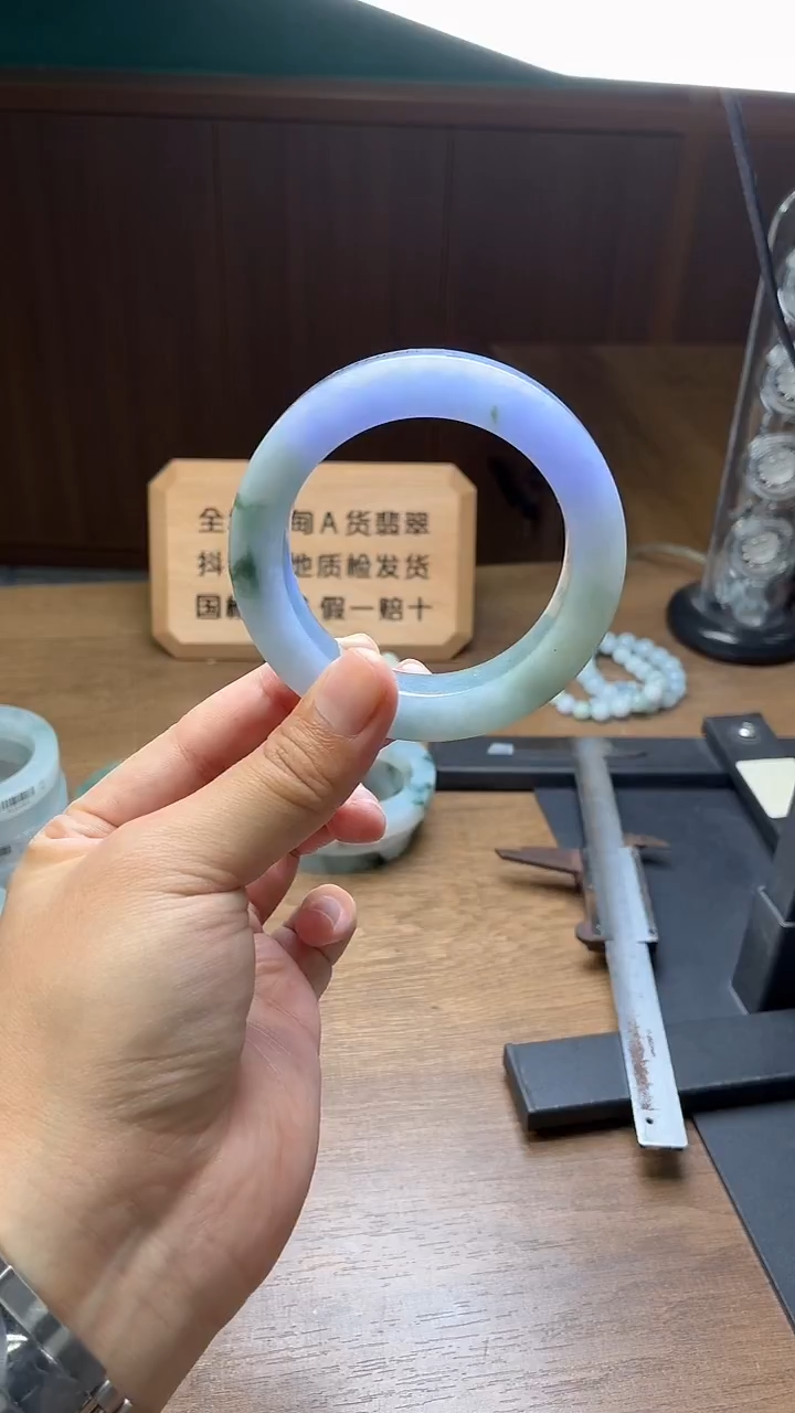 未镶嵌手镯定制翡翠雨**光定制