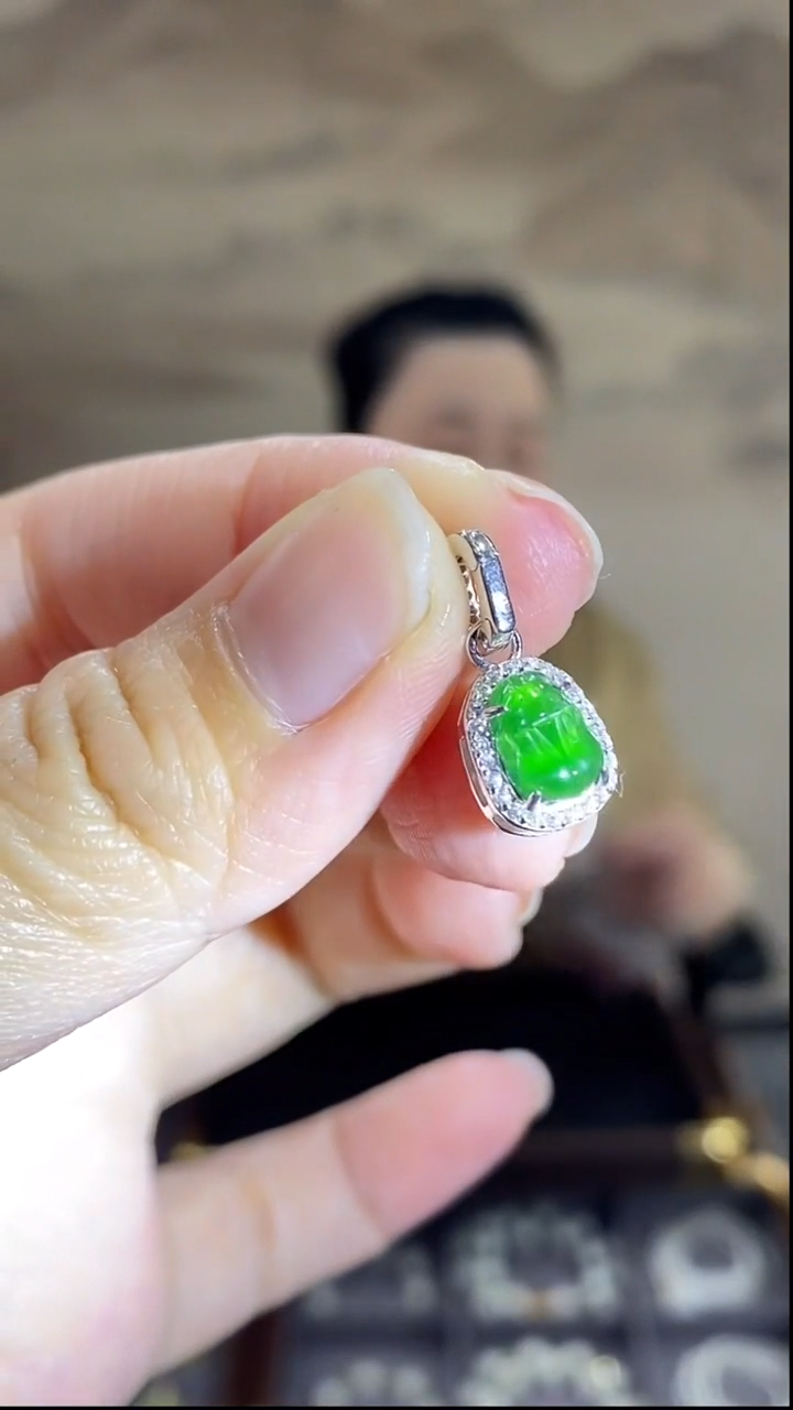 吊坠(不含链)银S925镶嵌翡翠DZ6810