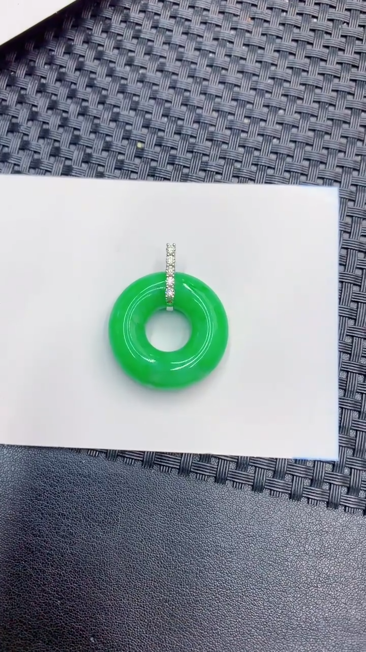 【闪购商品】翡翠颈饰18K金镶嵌            8