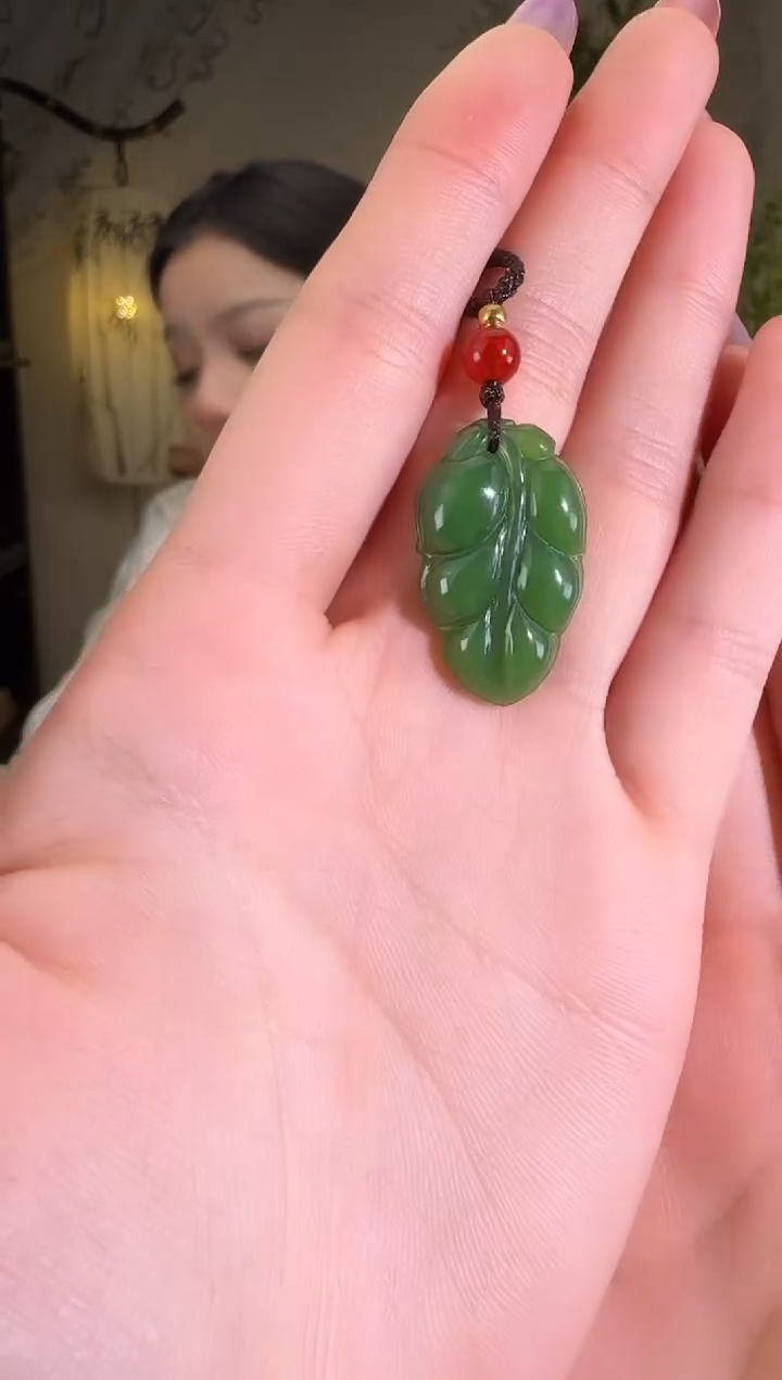 【闪购商品】和田玉未镶嵌颈饰叶子无证书