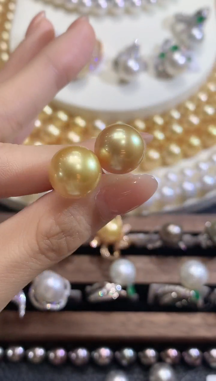 18K金镶嵌耳饰海水珍珠A16多样性发一件