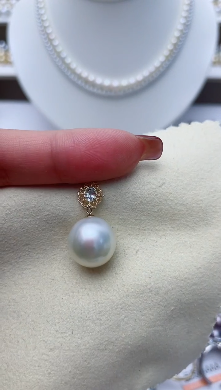 【闪购商品】海水珍珠颈饰18K金镶嵌W84