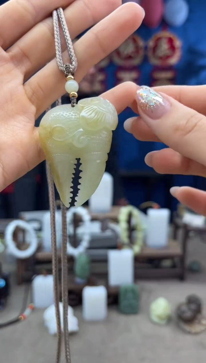 【闪购商品】和田玉颈饰未镶嵌1