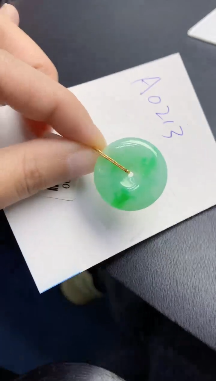 【闪购商品】翡翠颈饰18K金镶嵌000000000