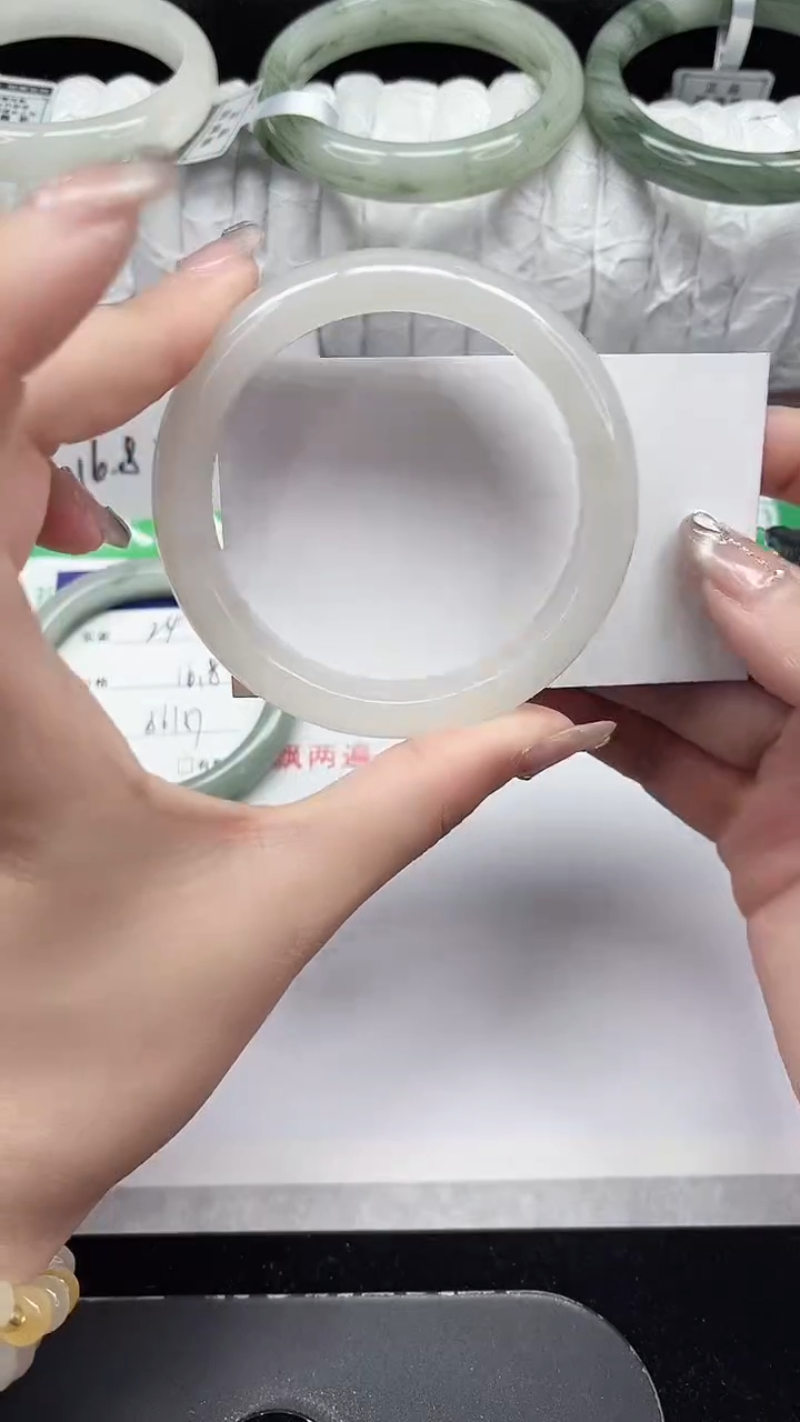 未镶嵌手镯石英质玉25-56/57