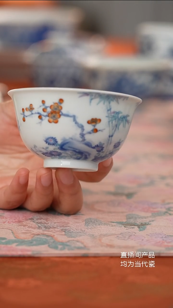 望玉斗彩梅兰竹菊主人杯