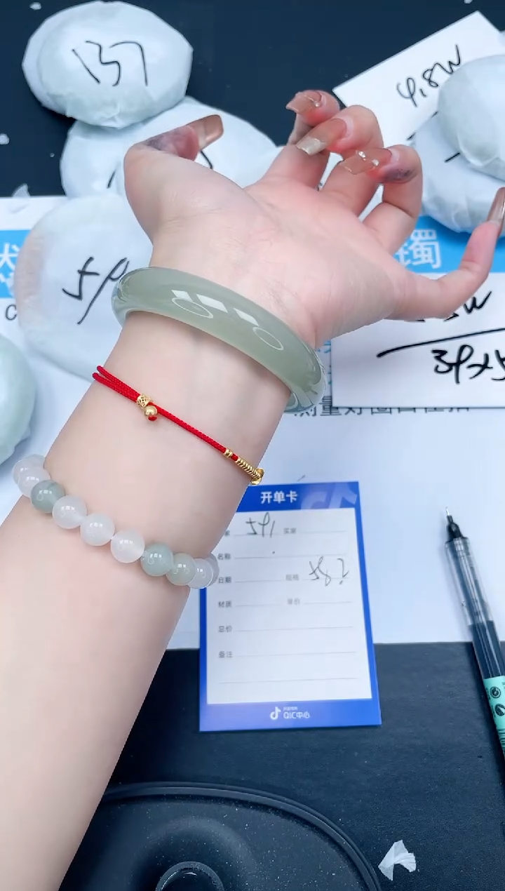 【闪购商品】石英质玉手镯未镶嵌591-57