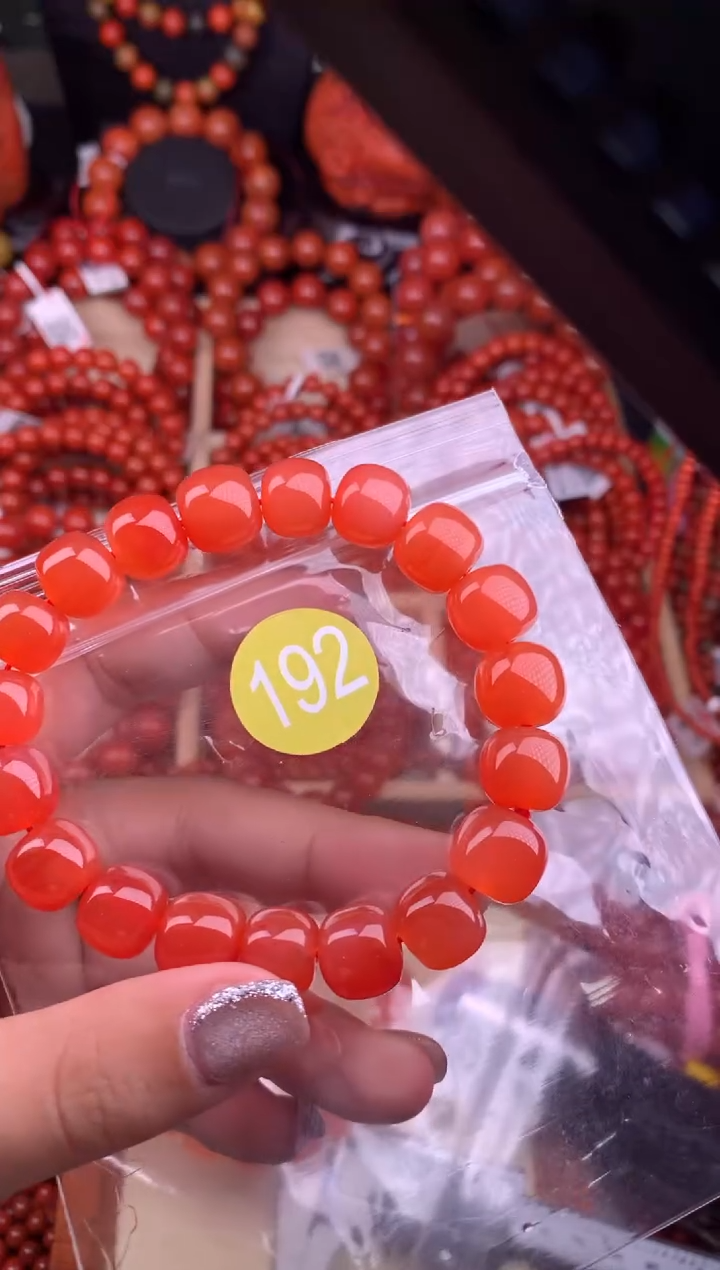 南红玛瑙未镶嵌珠宝奇石192-11+