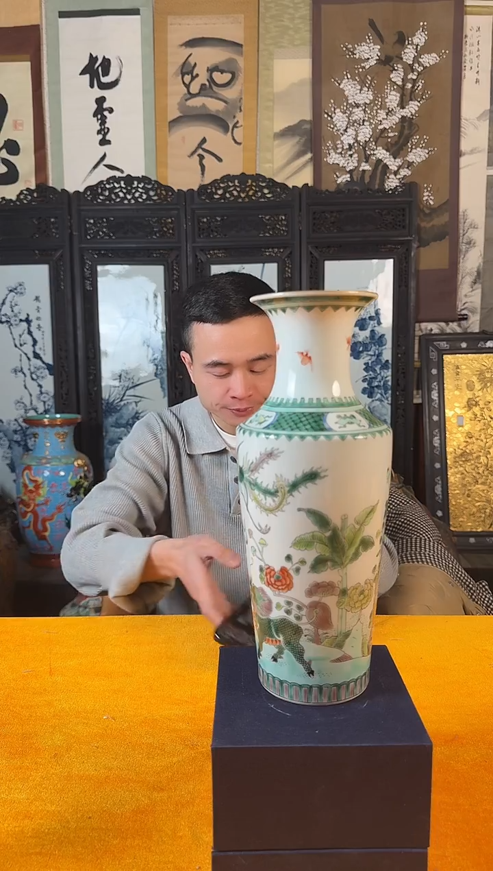 1111景德镇陶瓷摆件K26