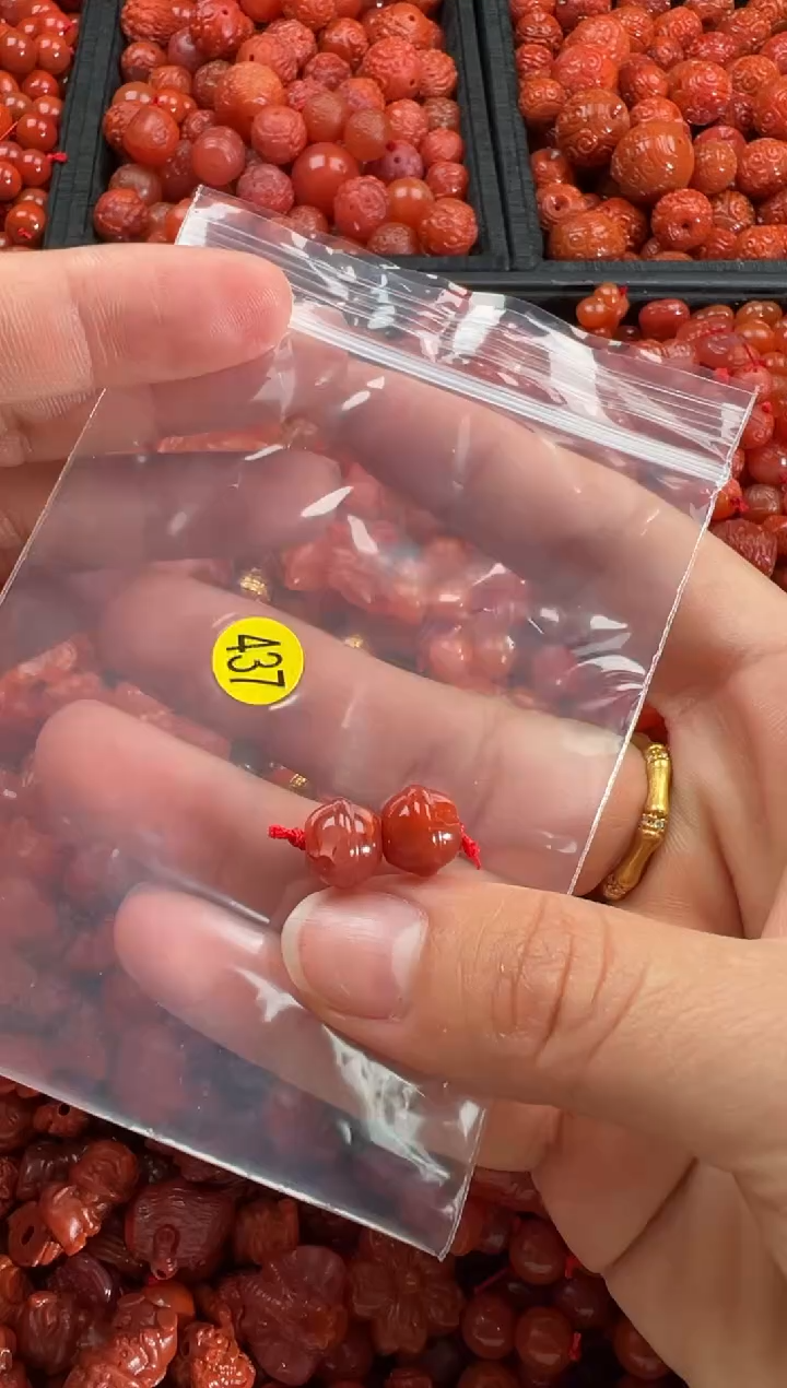 【闪购商品】南红玛瑙颈饰未镶嵌1