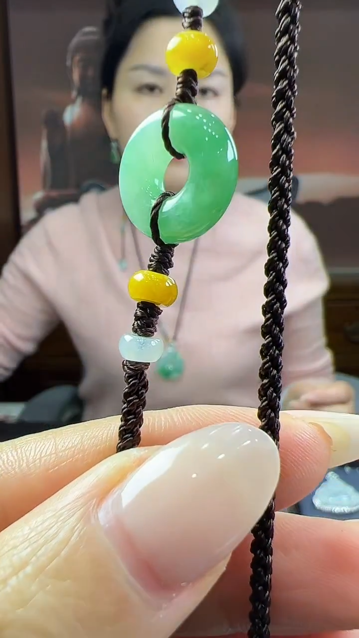 未镶嵌挂件翡翠美背