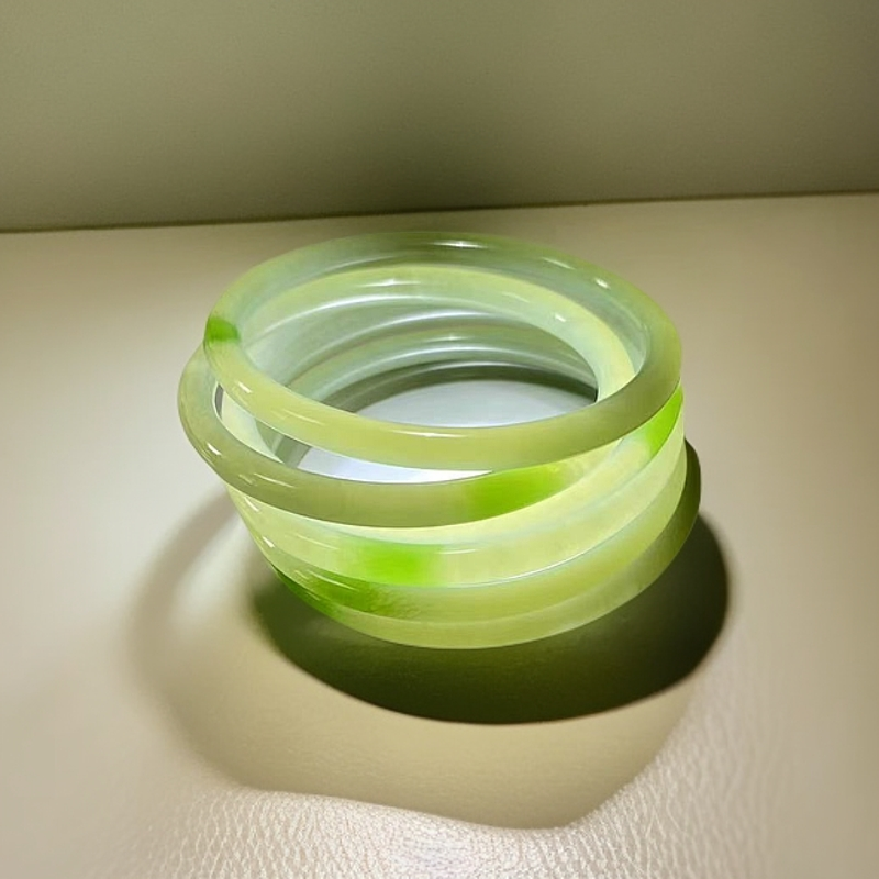 和田玉翠青叮当手镯，一口翠.美人条翠青和田玉手镯.多样性.发其一