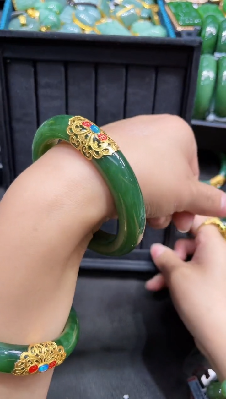 【闪购商品】和田玉吊坠18K金镶嵌58多样性发一