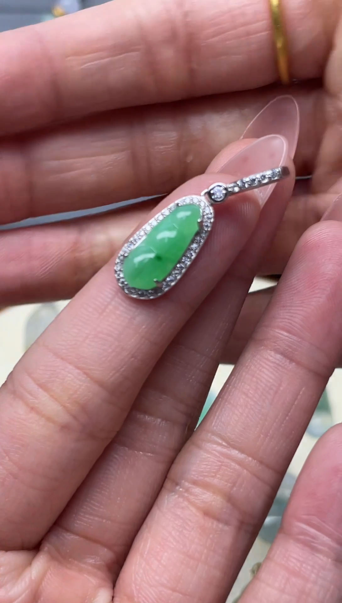 颈饰银S925镶嵌翡翠（12号链接）纯天然A货缅甸翡翠豆子吊坠