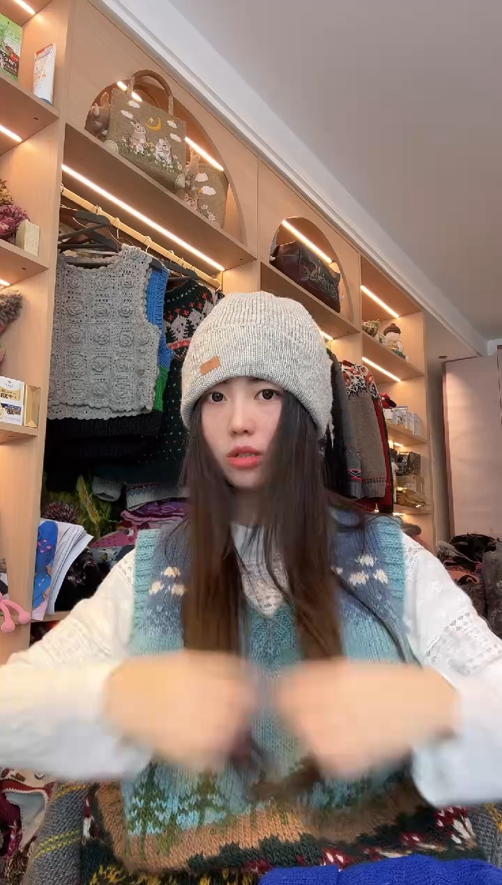 羊毛浅灰色帽    