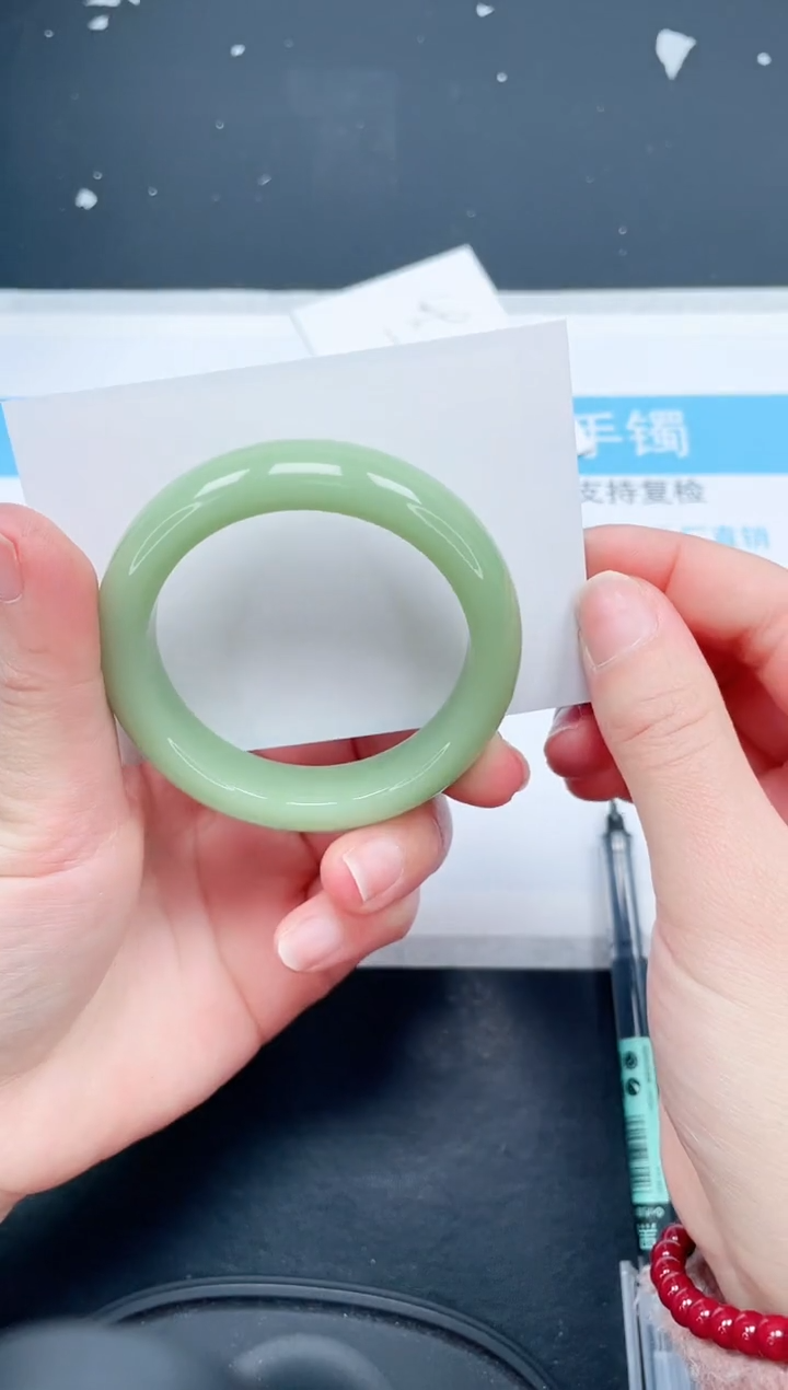 【闪购商品】石英质玉手镯未镶嵌87-53.1