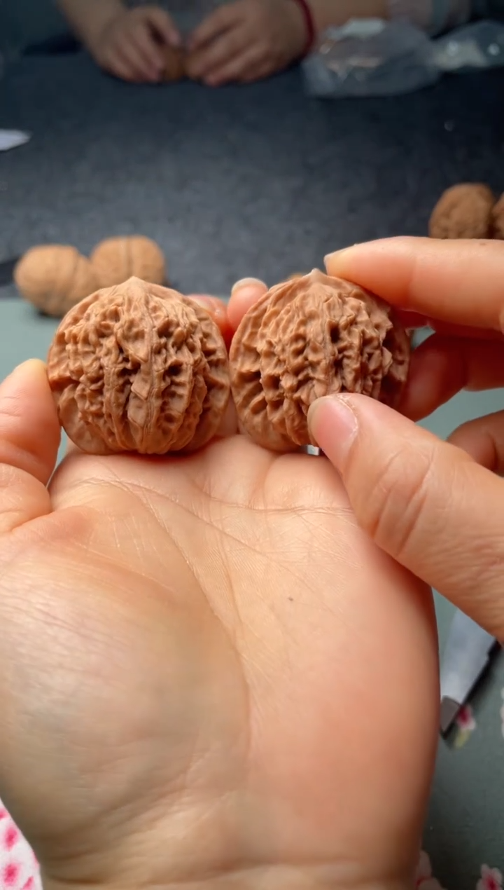 把件文玩核桃w347  盘龙纹39尺