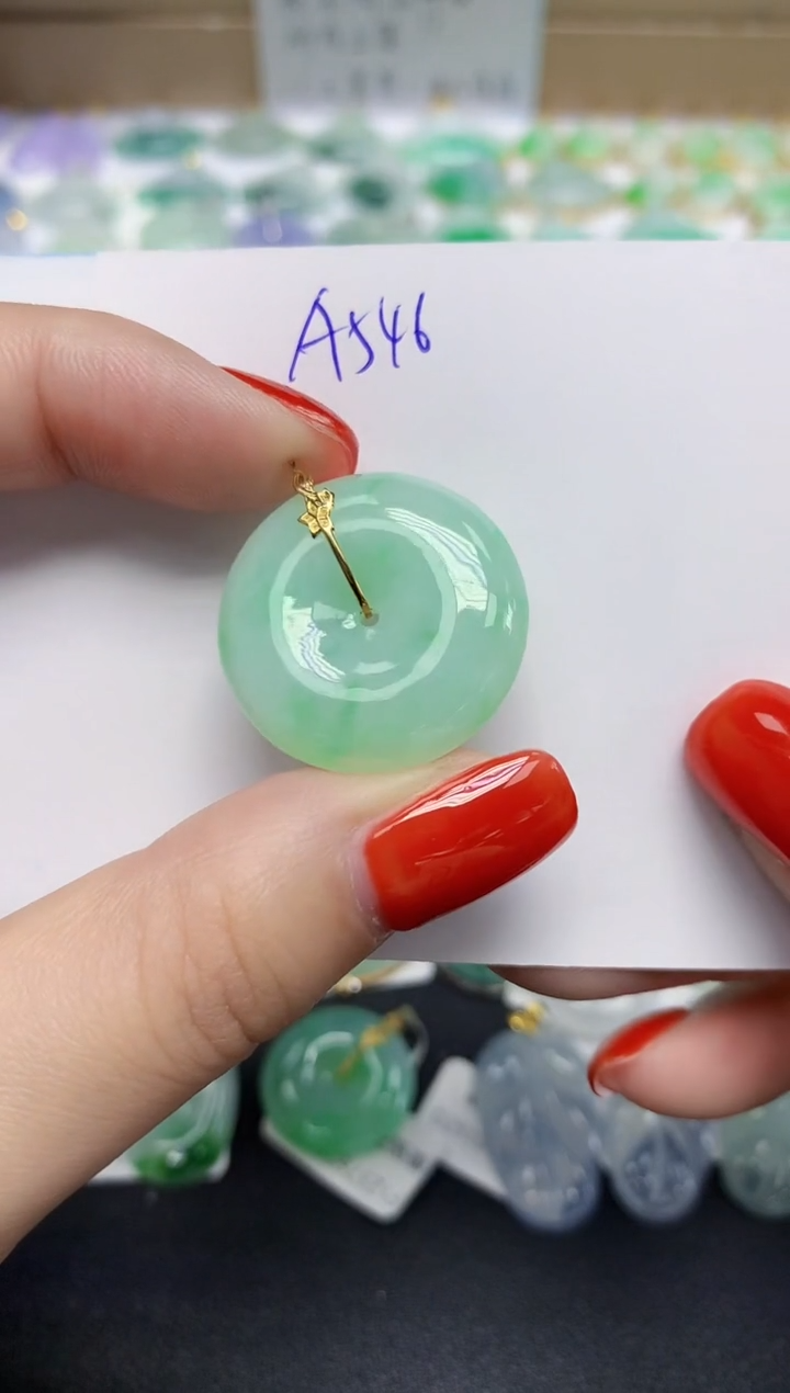 颈饰18K金镶嵌翡翠天然缅甸翡翠A货翡翠百元以上9元证书费自理