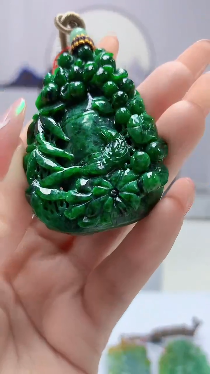 【闪购商品】定制翡翠未镶嵌4852DD-毛货挂件116