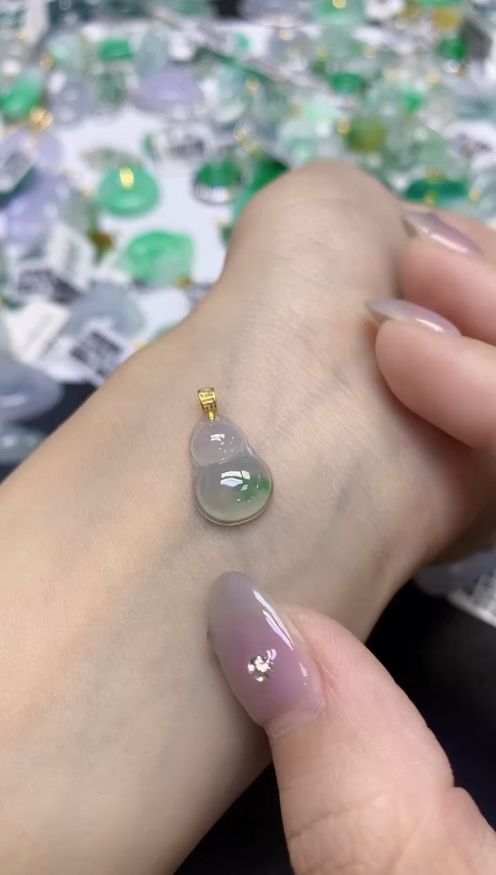 颈饰18K金镶嵌翡翠天然缅甸翡翠A货百元以上9元证书费自理