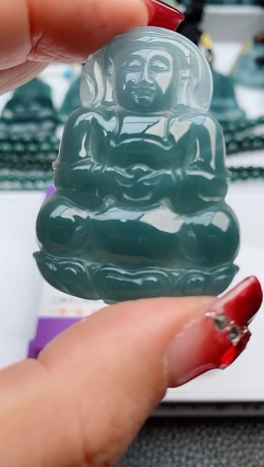 【闪购商品】翡翠颈饰未镶嵌              