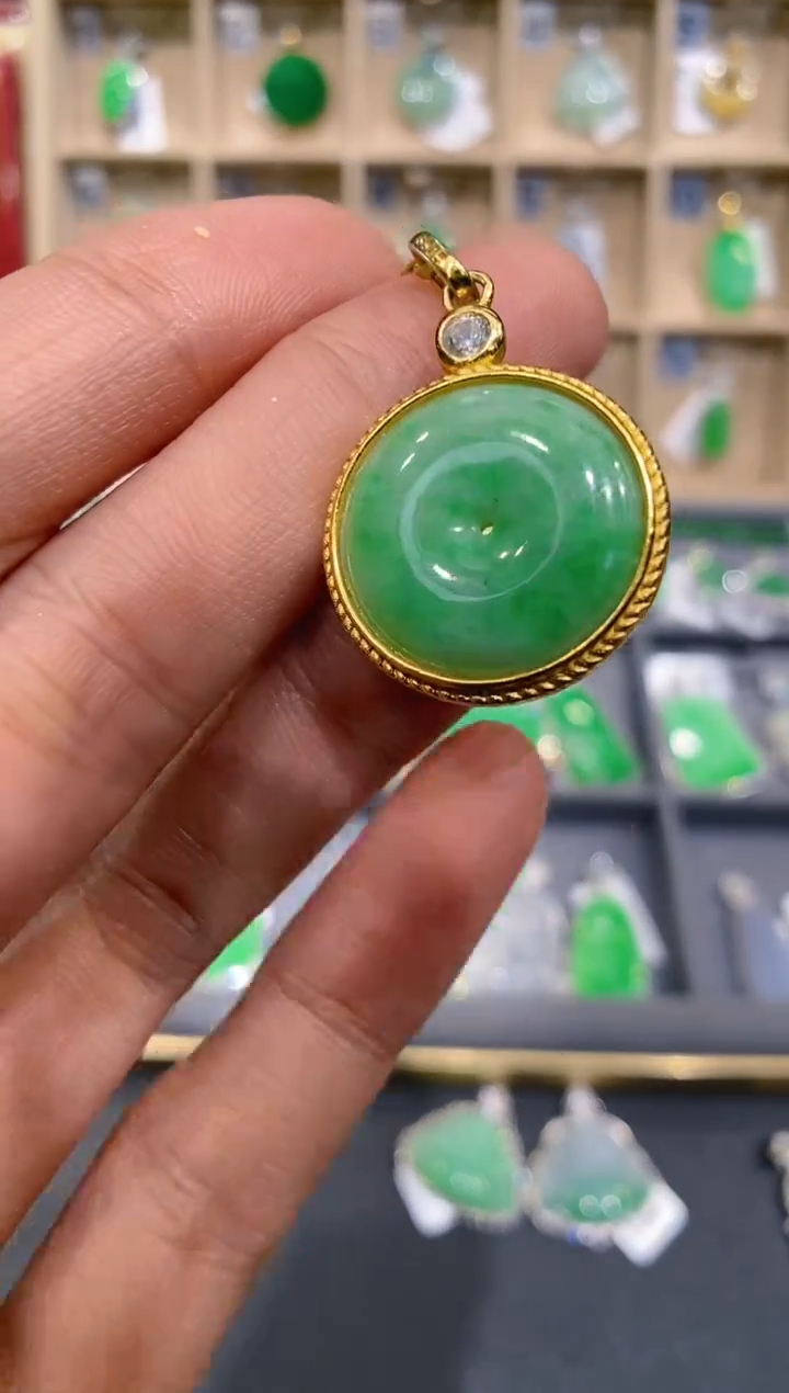 【闪购商品】翡翠吊坠(不含链)银S925镶嵌平安扣