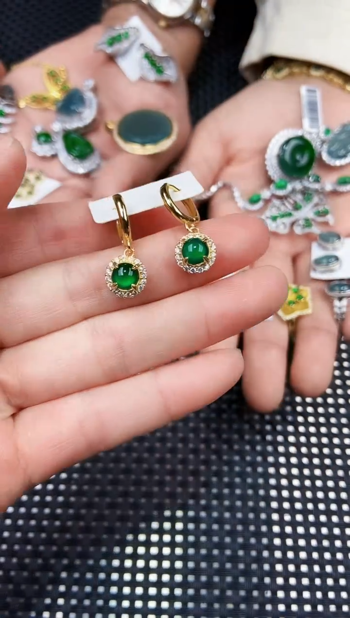 【闪购商品】翡翠耳饰未镶嵌11111111