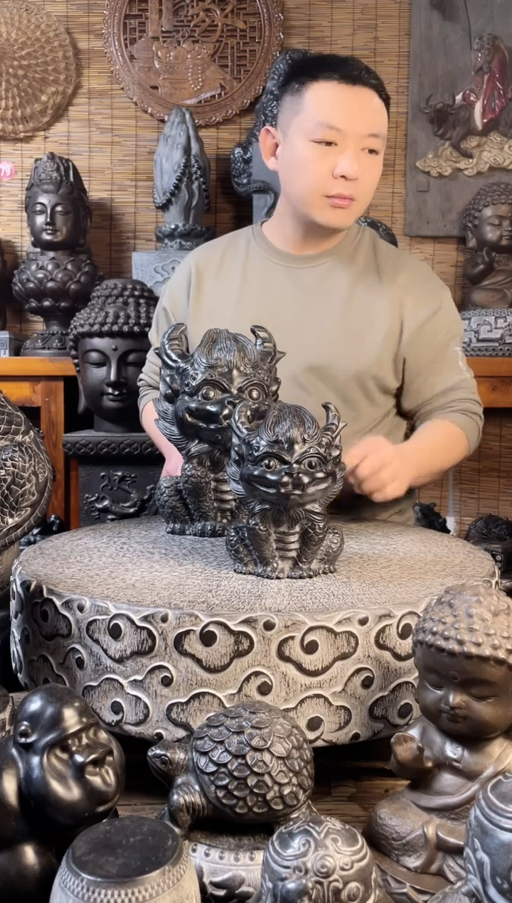 【闪购商品】20带角Q版麒麟天然青石雕刻