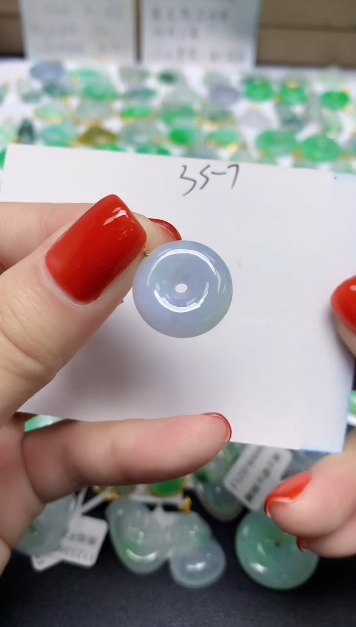 颈饰18K金镶嵌翡翠天然缅甸翡翠A货翡翠百元以上9元证书费自理